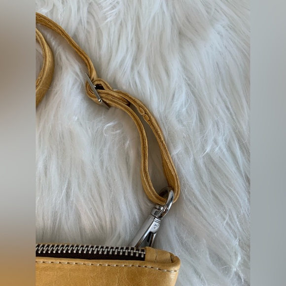 Maxon Collection Yellow Leather Crossbody Bag - Picture 2 of 7